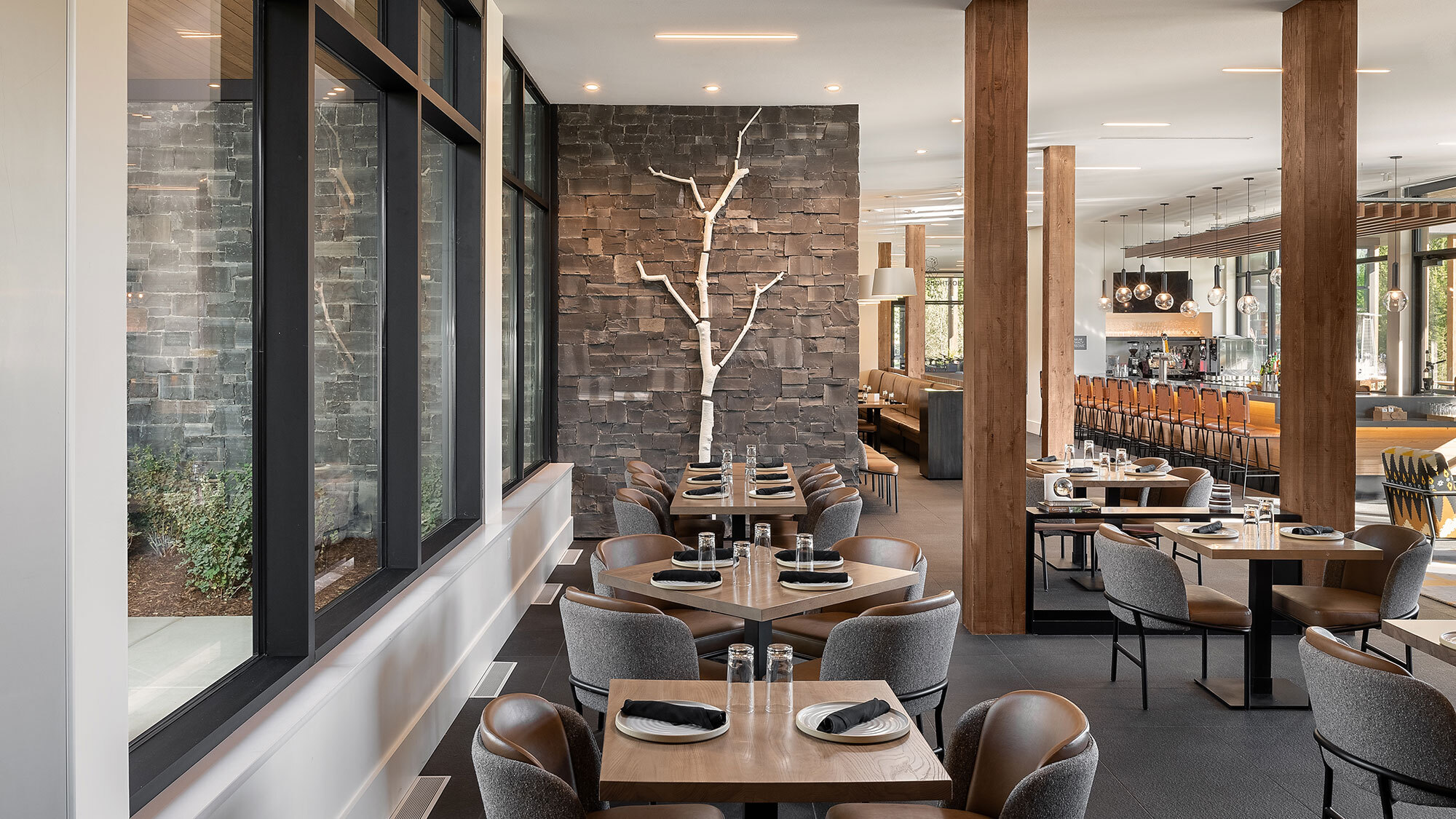 CCY Architects Ulery Lake Lodge Zakara Photography Dining